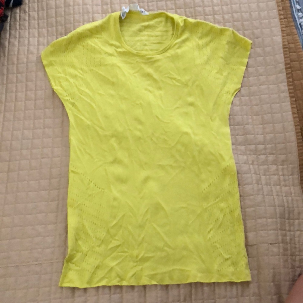 Lululemon short sleeve